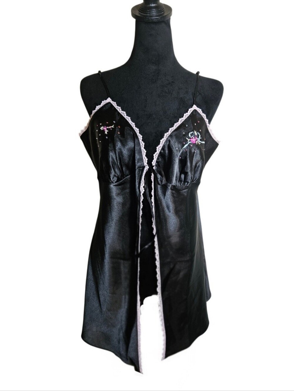 Vintage Victoria's Secret Y2K Black Satin Lace-Trim Open Front Chemise Size XL